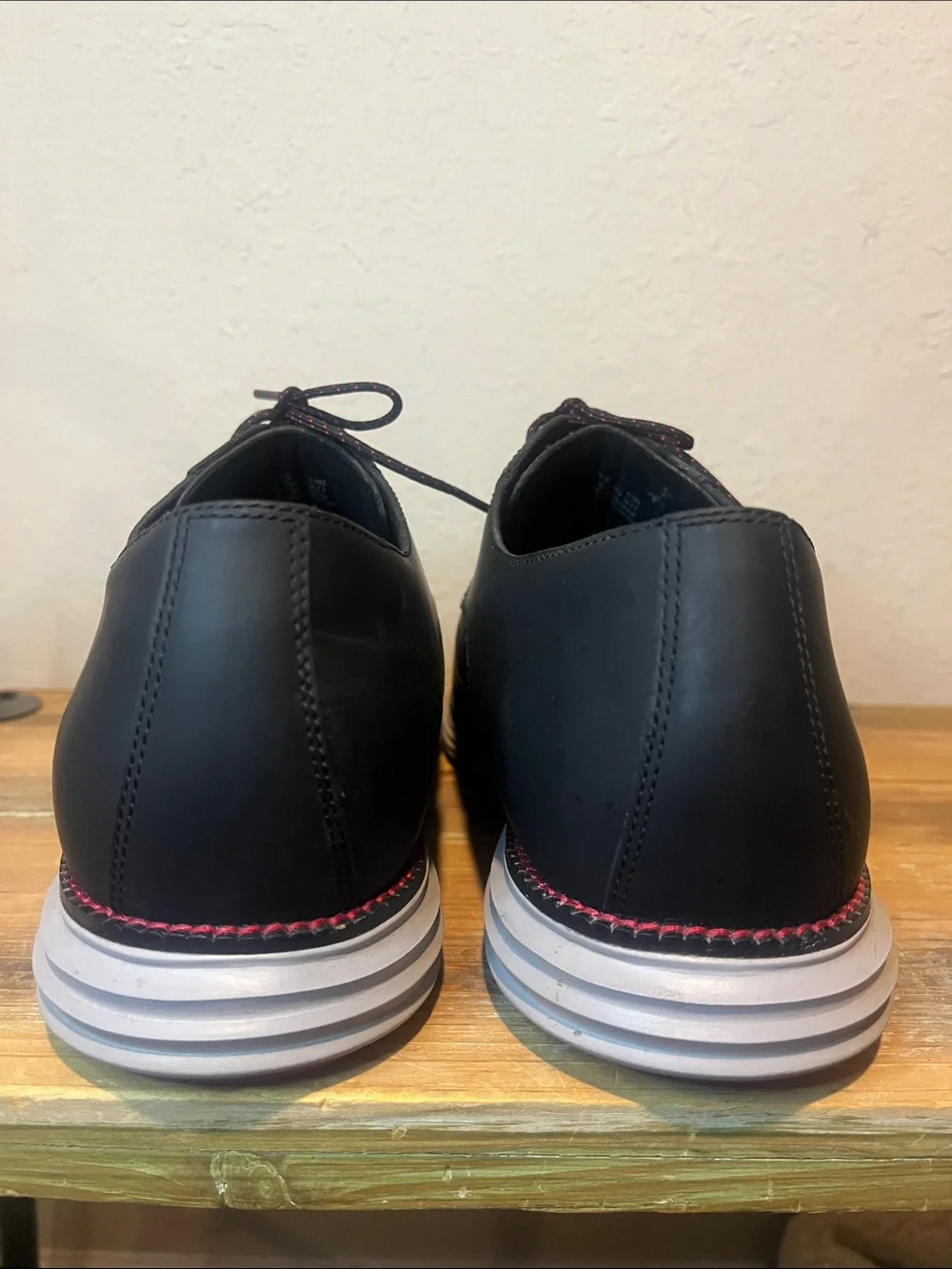 Cole Haan Original Grand Plain Toe Derby Shoes Black with Red Stitching size 13
